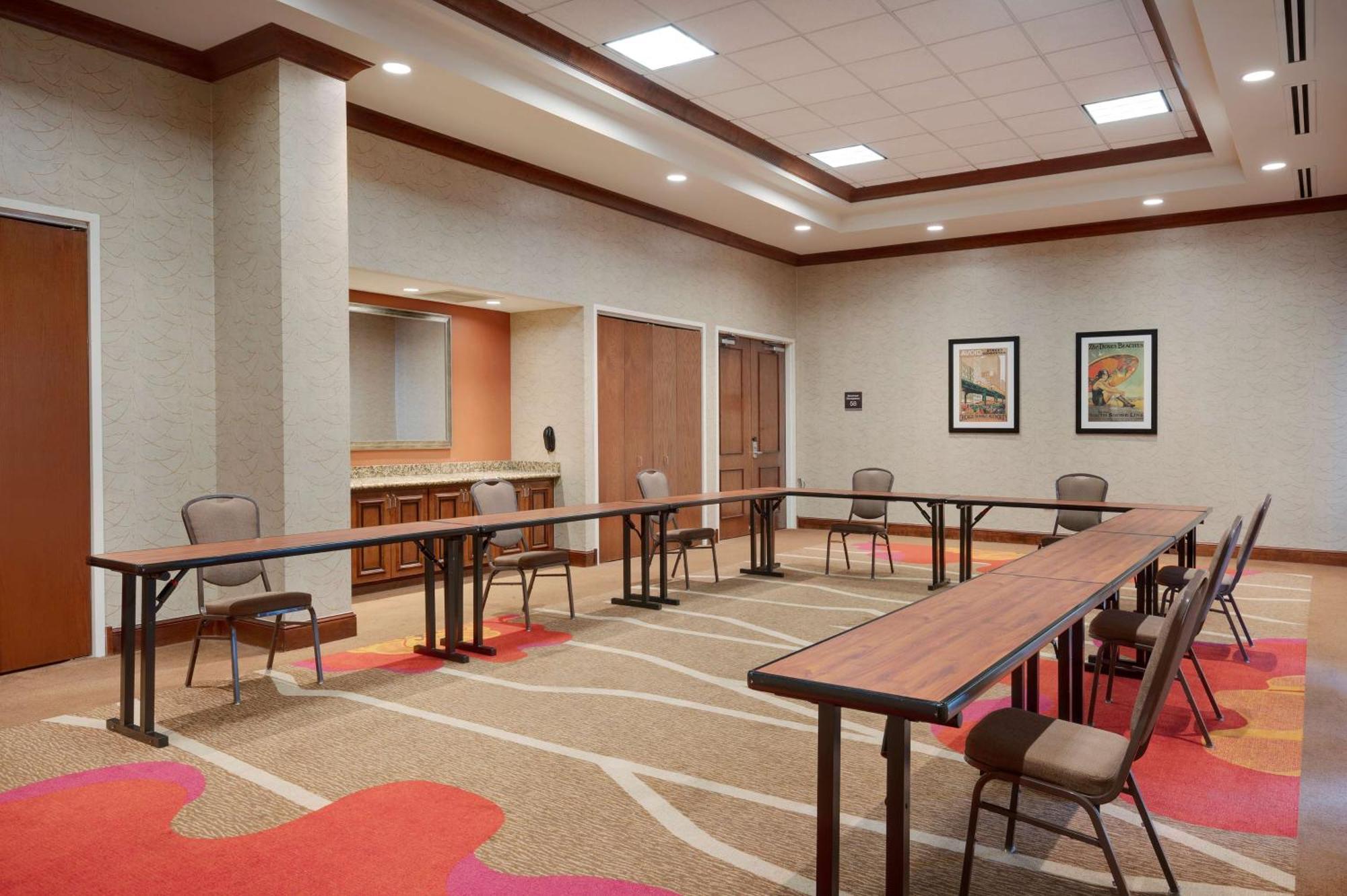 Hilton Garden Chicago/midway Airport Hotel 3*