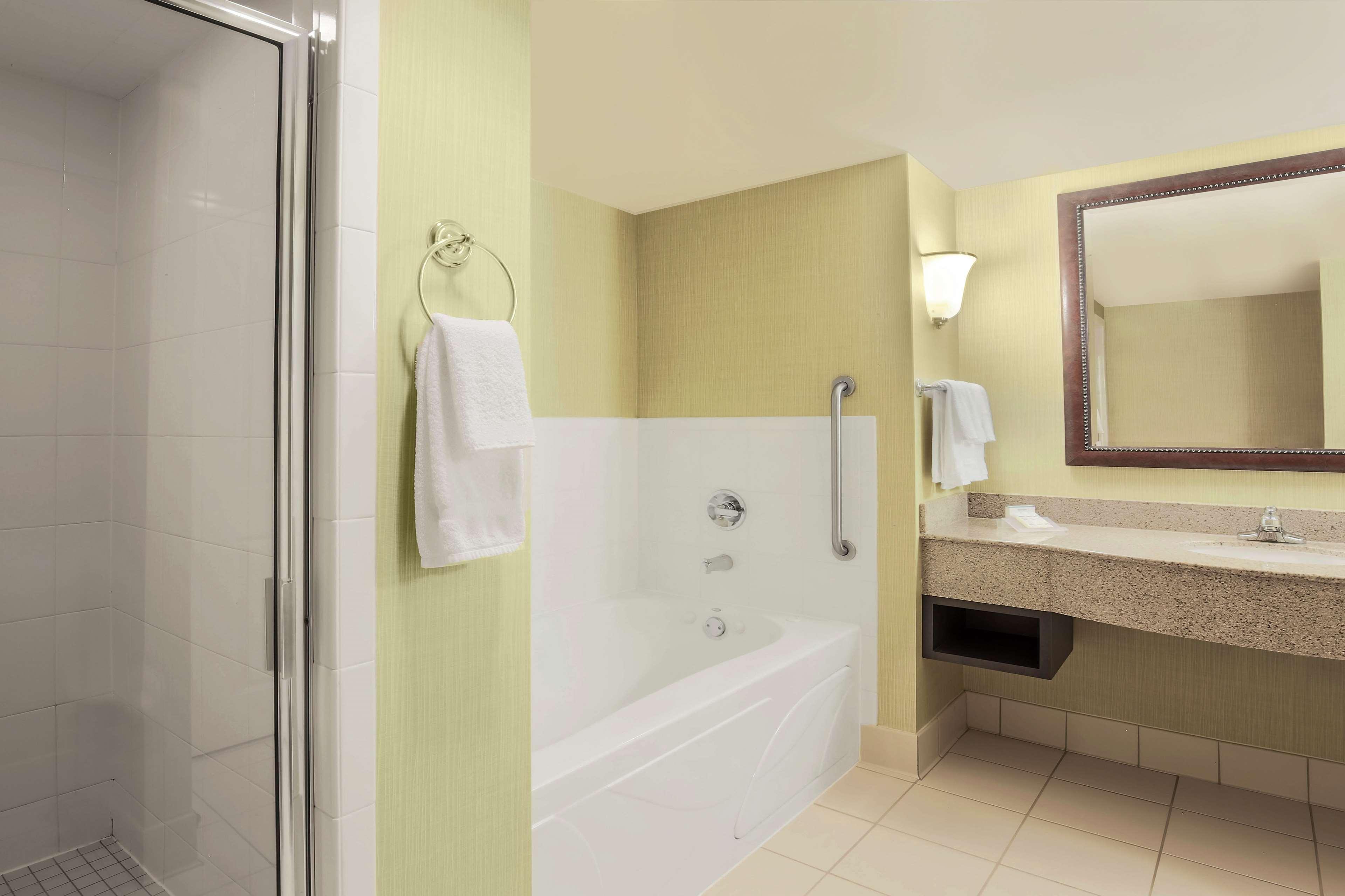 Hilton Garden Chicago/midway Airport 3*